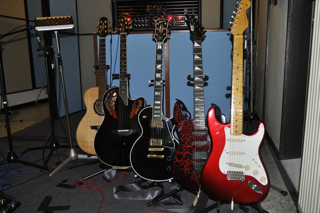 Guitar stand